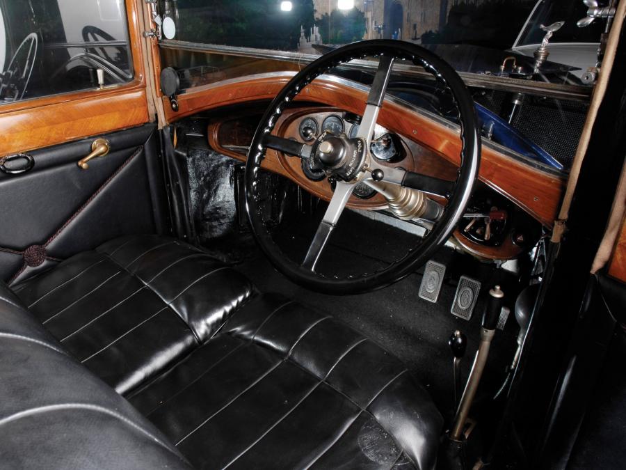  Rolls-Royce 20 HP Limousine by Barker 1928 года  (фото 9 из 10)